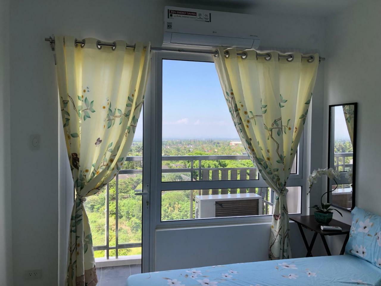 Smdc Wind Suites Jane'S Condo Tagaytay City Bagian luar foto